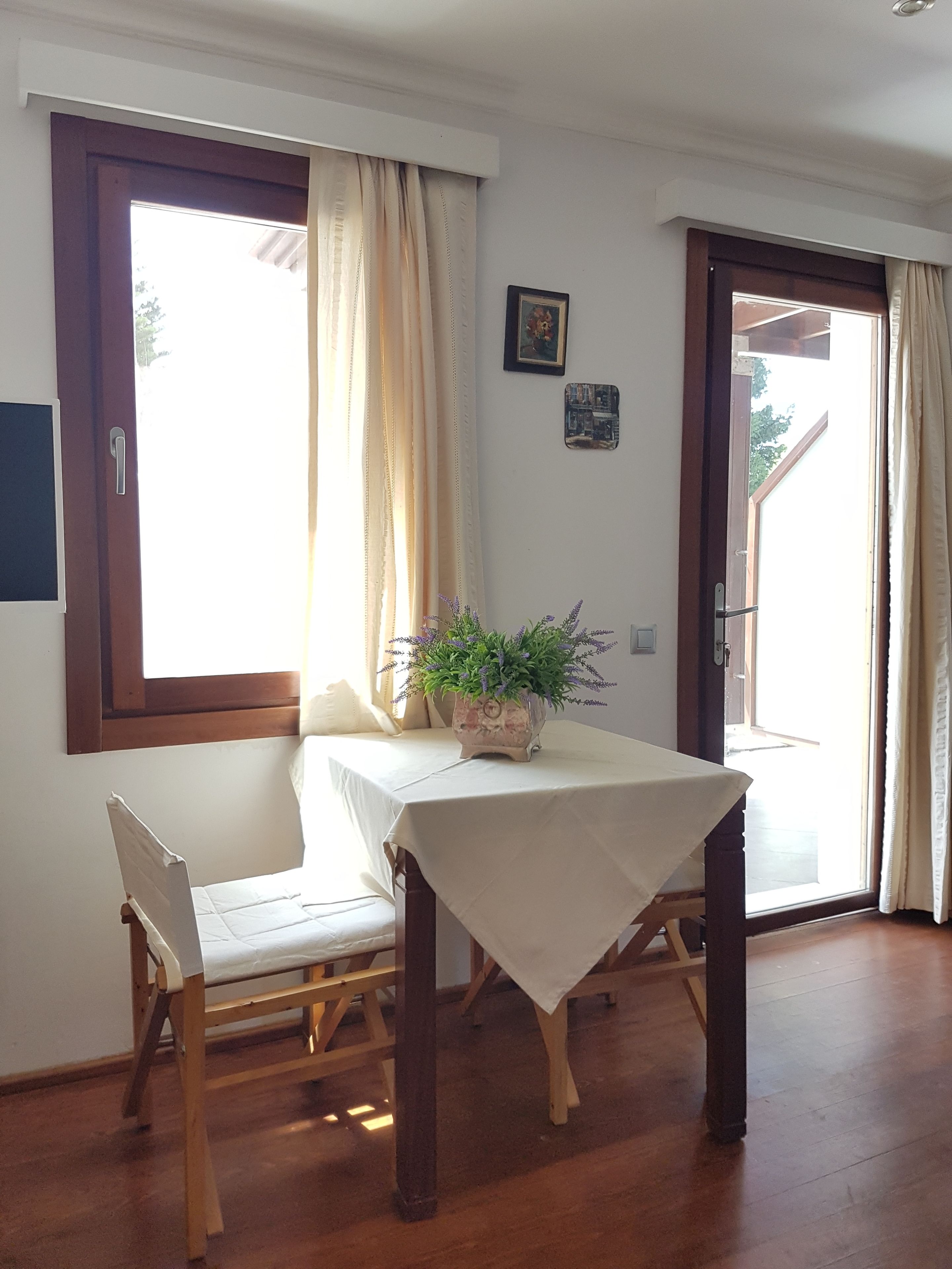 family apartment, 2 bedrooms with kitchen and pool view  | living area | 32-inch lcd tv with satellite channels, tv