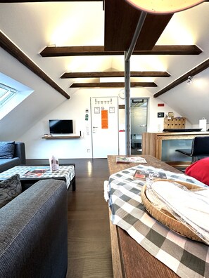 Comfort Studio, Kitchenette | 1 bedroom, premium bedding, minibar, in-room safe