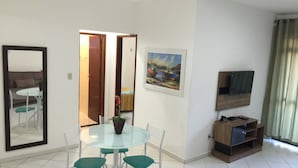 Makan di kamar