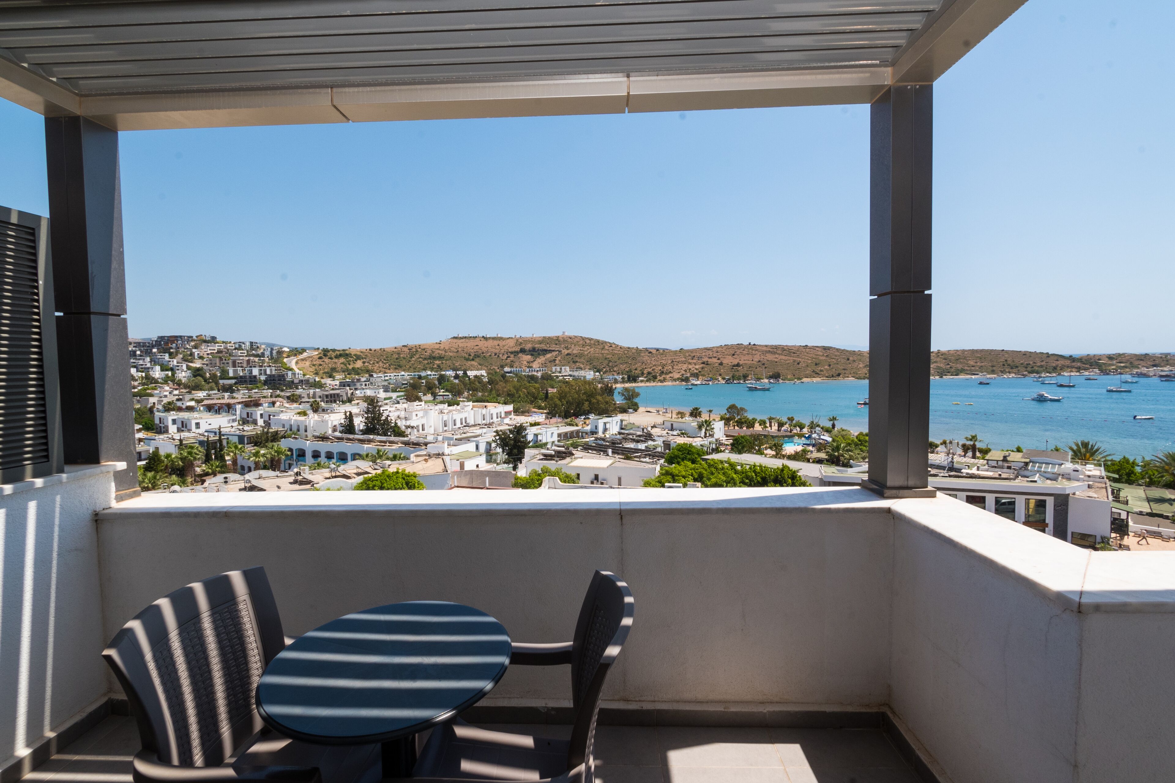 Estudio, vista al mar | 1 habitación, ropa de cama de alta calidad y decoración personalizada 