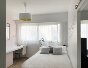 1 bedroom, desk, iron/ironing board, free WiFi - BEACH VIEW AND RACECOURSE (Cagnes-sur-Mer)