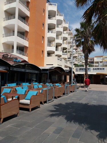 studio 4 personnes piscine  au CAP D'Agde