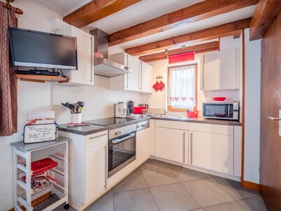 Pavillon Pinot Noir (Cottage) with terrace and parking