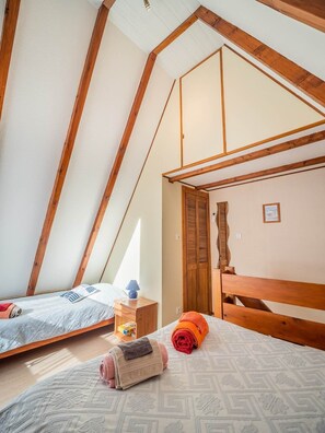 1 chambre, fer et planche Ă repasser, Wi-Fi gratuit, draps fournis