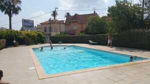 Utomhuspool
