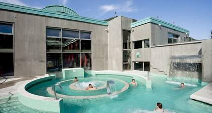 T3 85m2 ds villa coecilia with garden 300m thermal baths cable cars Ax les Thermes