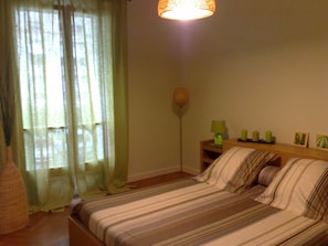 2 chambres, fer et planche Ă repasser, Wi-Fi, draps fournis