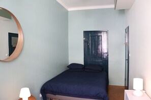 3 bedrooms, iron/ironing board, travel cot, free WiFi