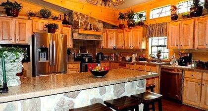 MegaCabin on a 40-Acre Wildlife Preserve, Exotic Animal Sanctuary & Horse Ranch