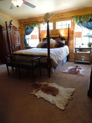 6 Schlafzimmer, Schreibtisch, Bügeleisen/Bügelbrett, Reisekinderbett