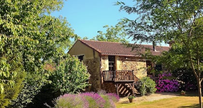 French Holiday rental in the Périgord. XVIII th Century stone farmhouse.