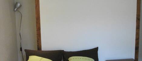 1 chambre, fer et planche à repasser, Wi-Fi gratuit, draps fournis