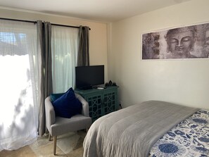 1 chambre, fer et planche à repasser, Wi-Fi gratuit, draps fournis