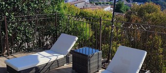 Beautiful south facing villa with large pool