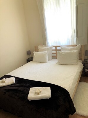 1 Schlafzimmer, Zimmersafe, Bügeleisen/Bügelbrett, Reisekinderbett