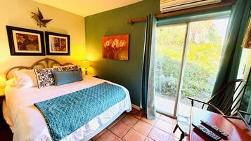 2 habitaciones, tabla de planchar con plancha y cuna de viaje