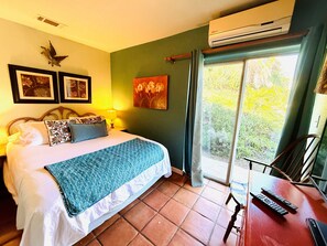 2 habitaciones, tabla de planchar con plancha y cuna de viaje 