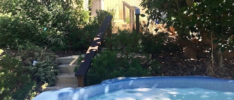 Bañera de hidromasaje exterior