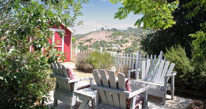 Farm Stay Bungalow And Hot Tub