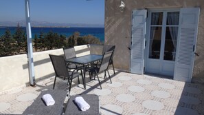 Outdoor dining - Blue and sea views Sea views (PAROS)