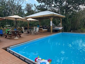 Outdoor pool - Amazing Jungle Tree House right over the river with bikes and canoe  (Burrell Boom Village)