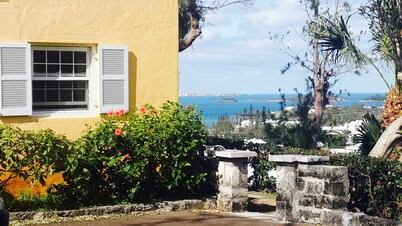  'Panatola' Studio with Breathtaking Views - Close to beach