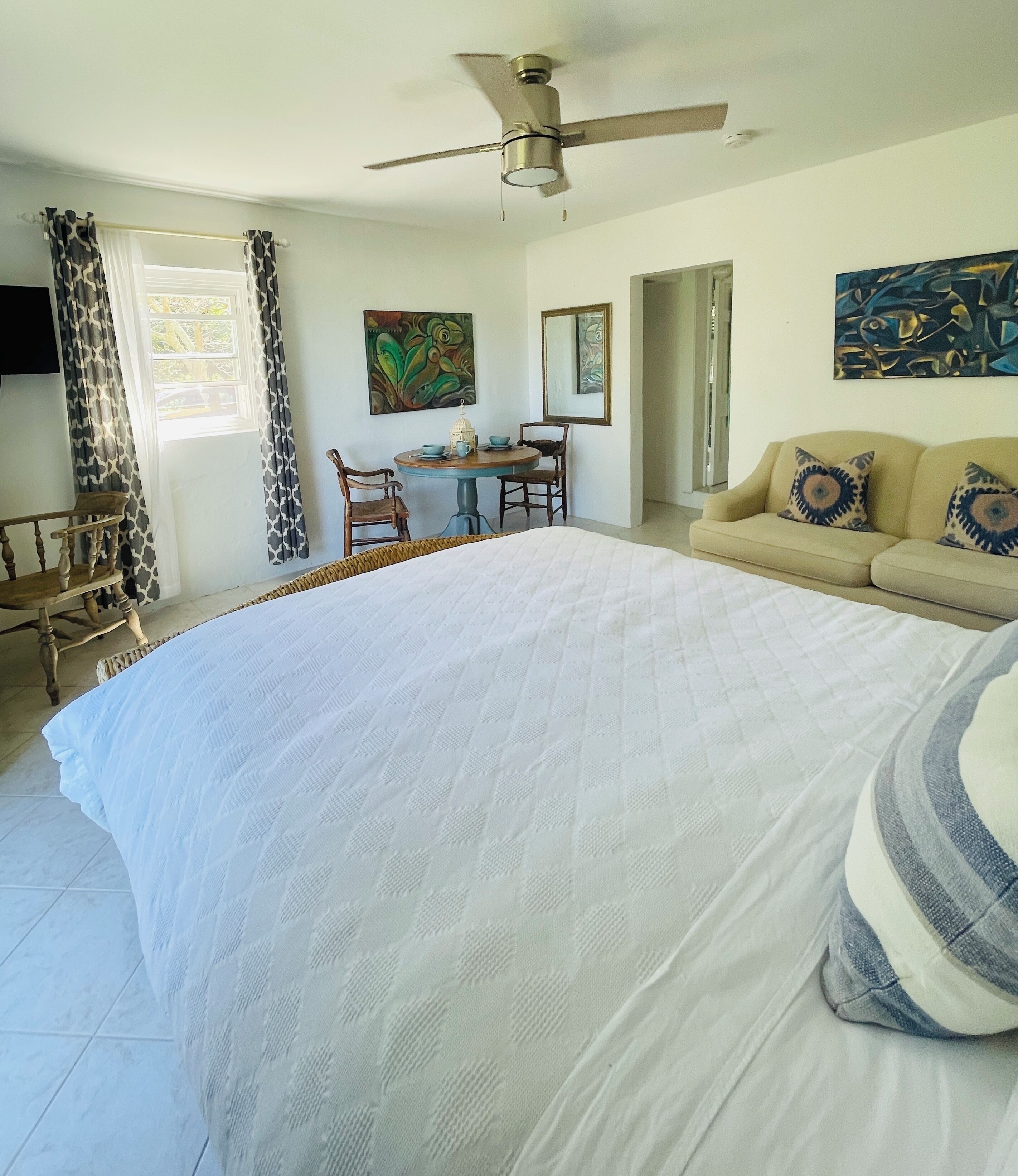 1 間睡房、書桌、熨斗/熨衫板、Wi-Fi