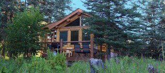 Unique de l'Alaska, vraie bûche de maisons de vacances située sur une 14 Acre naturel Homestead