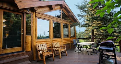 Excepcionalmente Alaska, Bienes Iniciar Vacation Homes Situado en una granja de 14 acres Natural