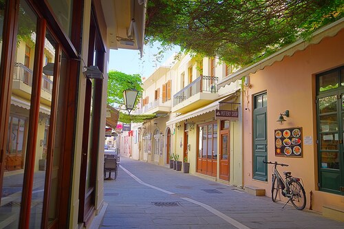  Bright and Spacious Old Town Home with Sun Terrace, Near the Beach