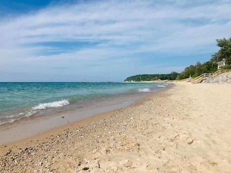 Beach. TC Condo Near Front Street | Beaches + Wine Country