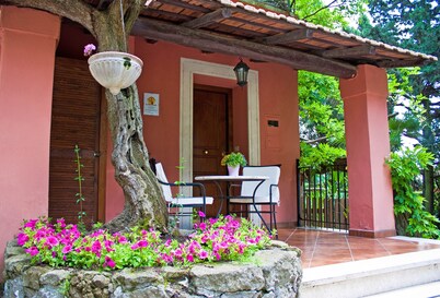 Charming And Romantic Cottage Hill Nearby Rome