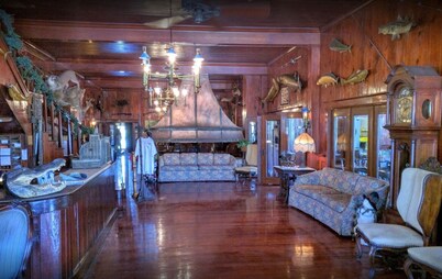 Everglades Chokoloskee 3 bdrm Home w/ dock, marina, National Park,10,000 Islands
