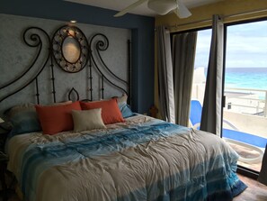 3 dormitorios, tabla de planchar con plancha, cuna de viaje