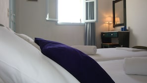 1 chambre, accès Internet, draps fournis