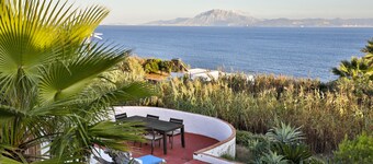 WIFI Beach Front Villa Amazing Views