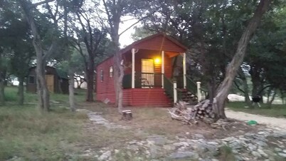 Hansel & Gretel Charming Cabin @ HomeAway Ranch & NoahSanctuary - Pet friendly!