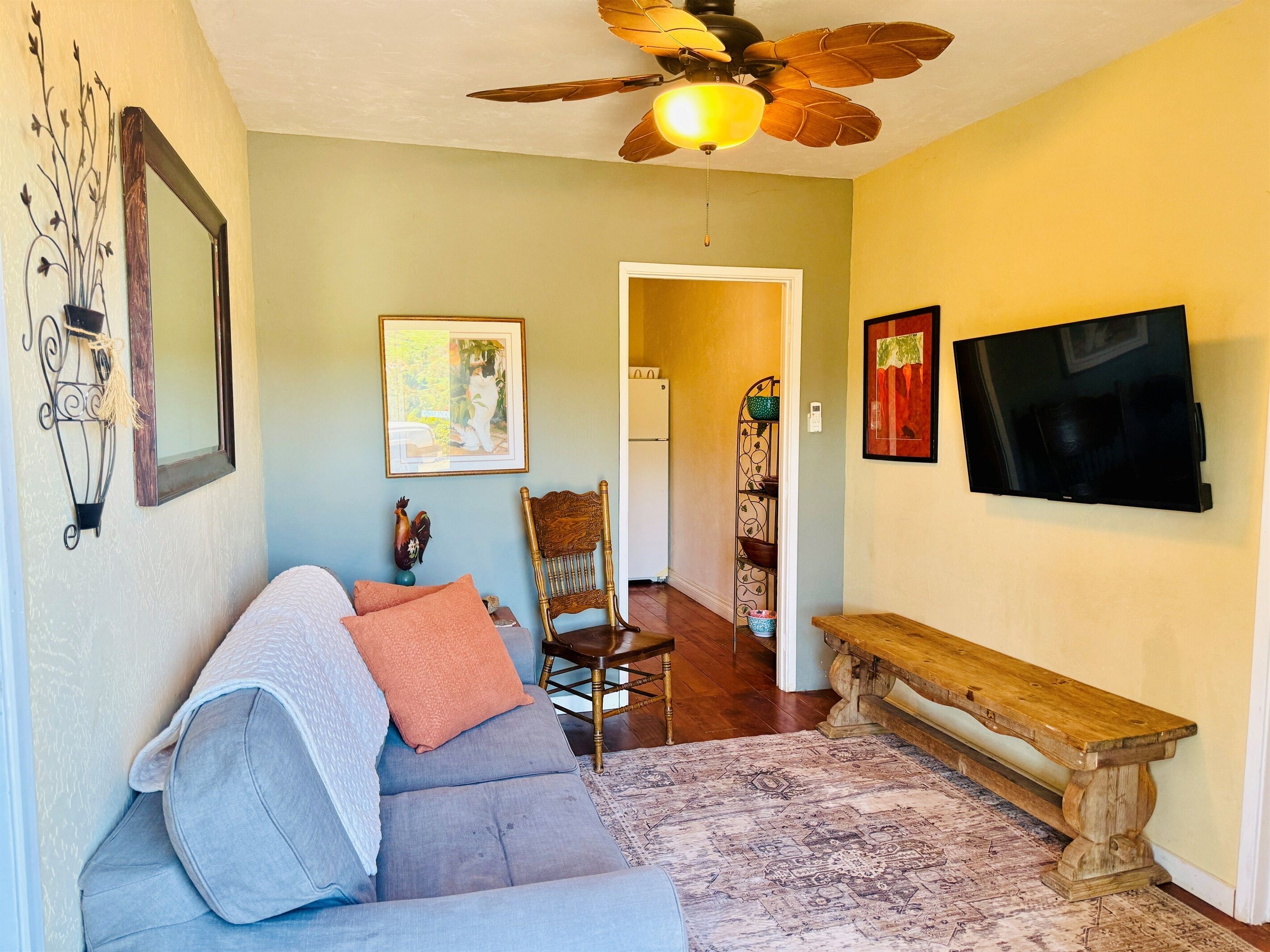 Smart TV, DVD player, books, streaming services