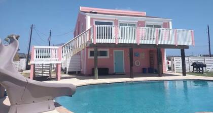 2 min walk to beach Casa By The Sea Unit B W/Pool