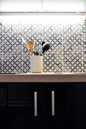 Interior - Montmartre awaits: elegant duplex for a romantic retreat (Paris)