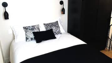 1 chambre, fer et planche à repasser, Wi-Fi gratuit, draps fournis