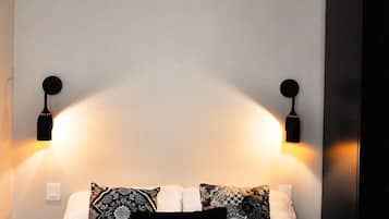 1 slaapkamer, een strijkplank/strijkijzer, gratis wifi, beddengoed