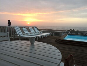 Outdoor pool - Amazing Pool & Private Beach: Free HS WiFi & Sleeps 10 w6 night min+ ESVE outlet (Galveston)