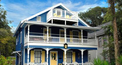 Charming Historiallinen huoneisto sijaitsee Downtown Saint Augustine. Pysäköi ja kävele