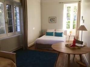 Quarto triplo premium, vista para o parque | 1 quarto