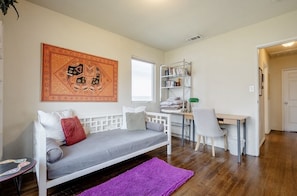 Interior - Sleek, recently renovated mid-century modern house in Venice/Mar Vista (Los Angeles)