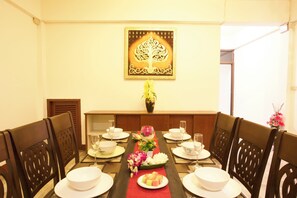 Dining - 5 Star Hosting for Over a Decade! Luxury Villa Near Chiang Mai’s Best Location! (Chiang Mai)