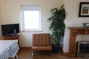 Iron/ironing board, rollaway beds, free WiFi - Rolling Wave Guesthouse (Bundoran)
