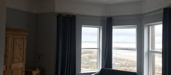 Rolling Wave Guesthouse