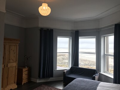 Rolling Wave Guesthouse